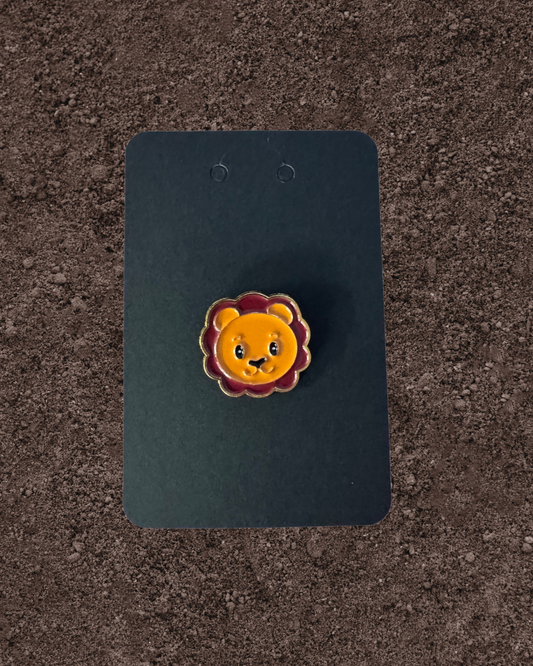 Lion pin